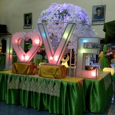 2017 4 Aula SMK Wahid Hasyim 16 04 2017 4 [2017-4] Catering Pernikahan Bima dan Ukhwatun: Kenangan Indah di Aula SMK Wahid Hasyim Surabaya