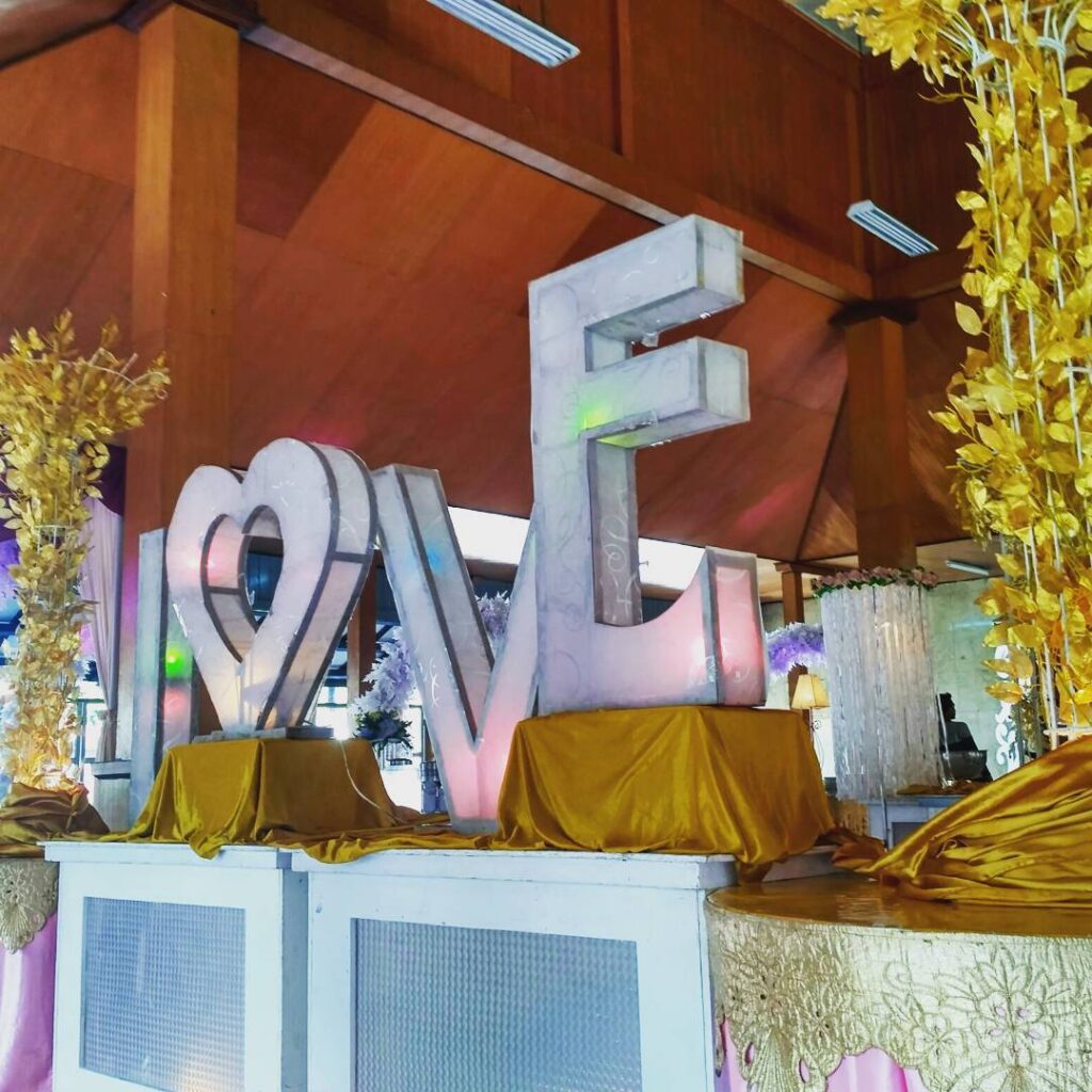 Catering Pernikahan Faris dan Mona: Kenangan Indah di Gedung Nasional Indonesia 5 catering Surabaya 2017 7 GNI Bubutan 13 07 2017 6 Catering Pernikahan Faris dan Mona: Kenangan Indah di Gedung Nasional Indonesia