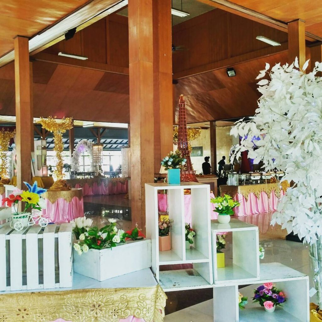 Catering Pernikahan Faris dan Mona: Kenangan Indah di Gedung Nasional Indonesia 6 catering Surabaya 2017 7 GNI Bubutan 13 07 2017 7 Catering Pernikahan Faris dan Mona: Kenangan Indah di Gedung Nasional Indonesia